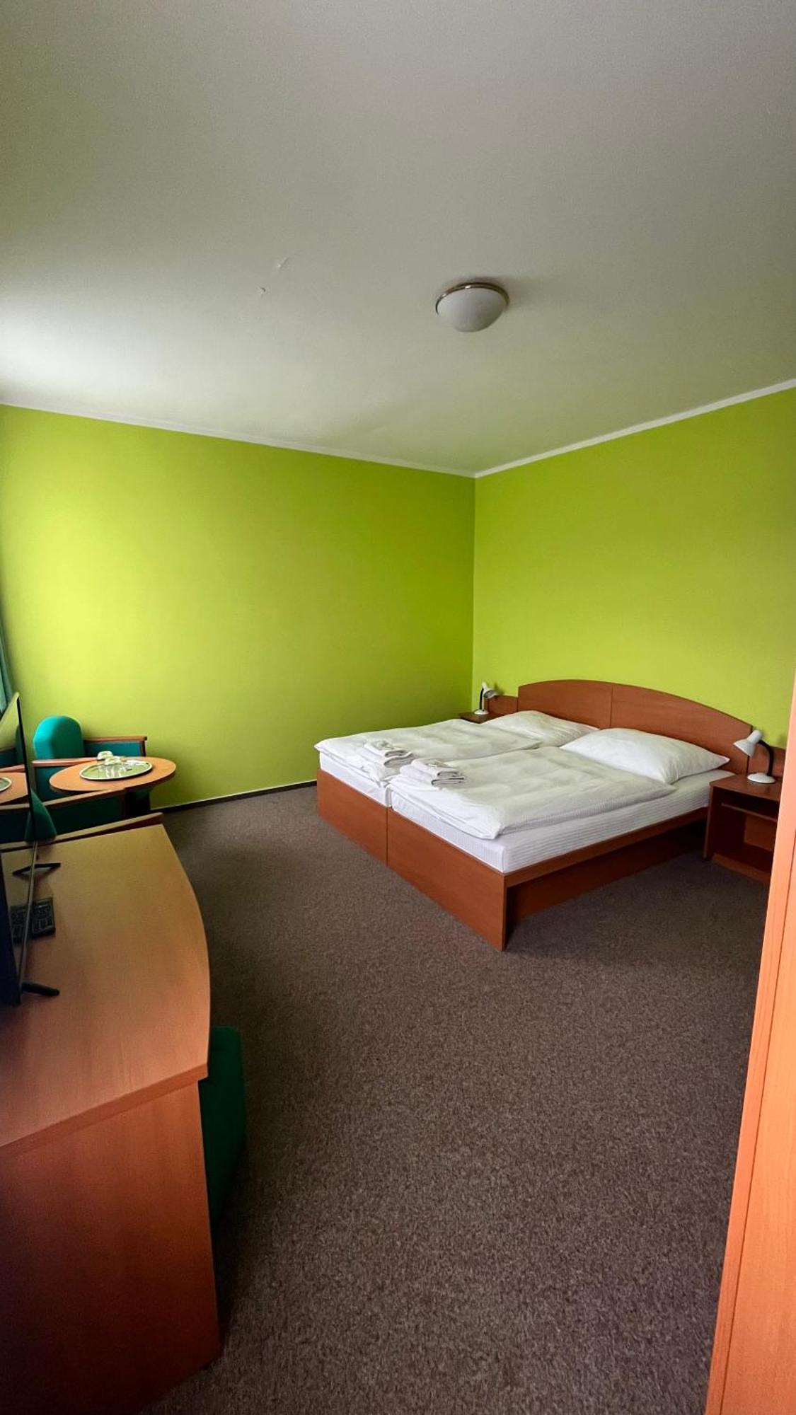 Grandhotel Nový Bor Екстериор снимка