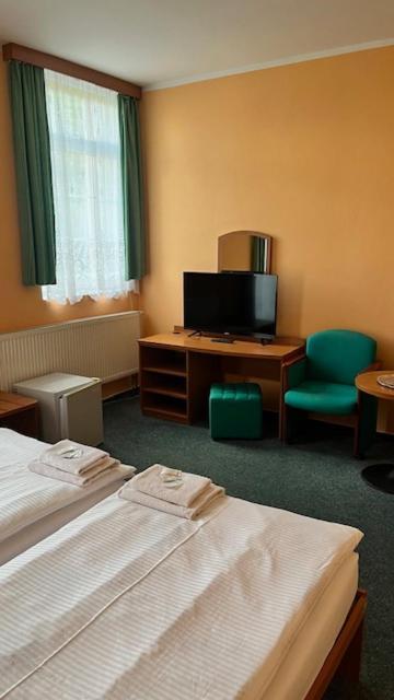Grandhotel Nový Bor Екстериор снимка