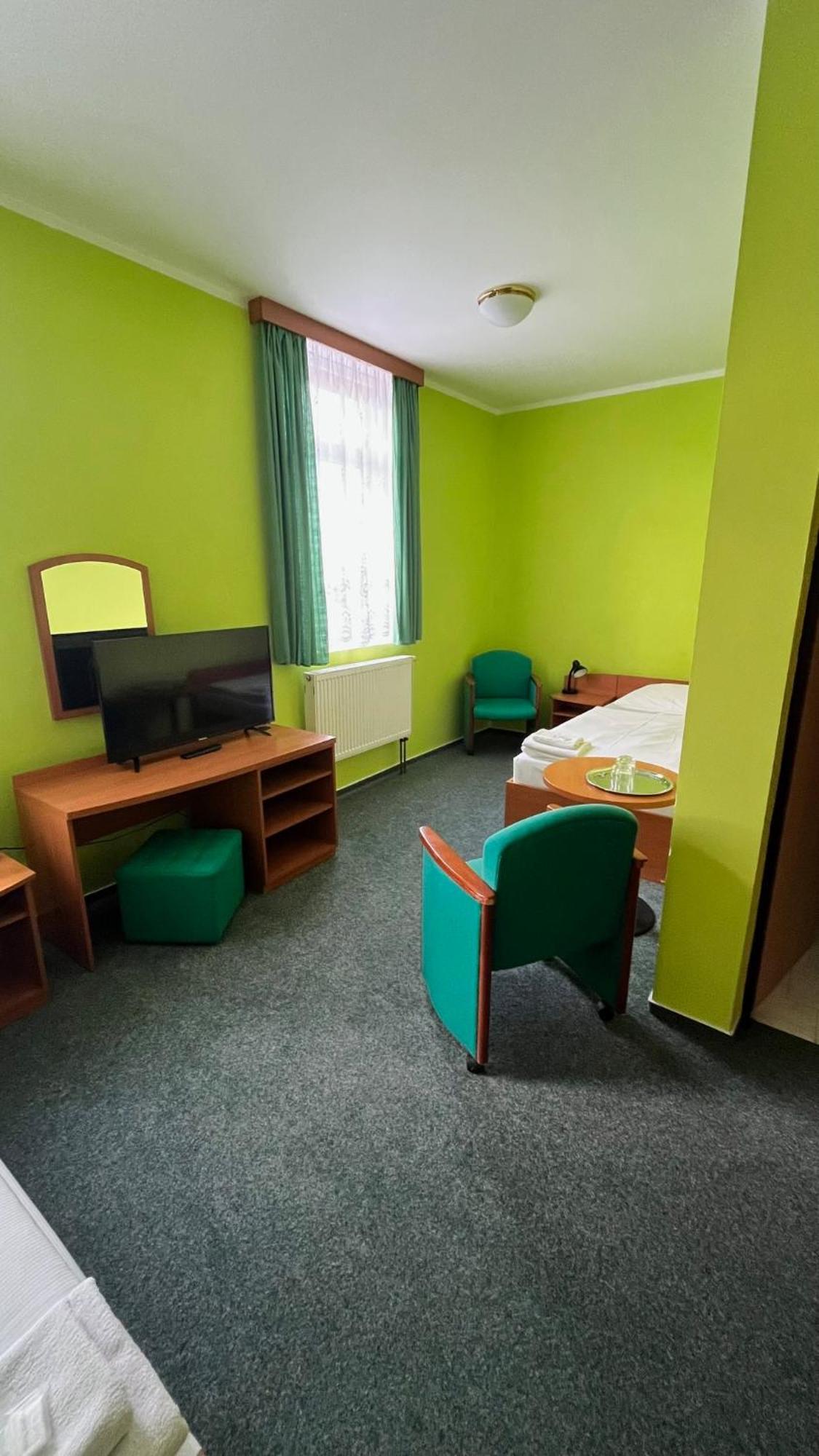 Grandhotel Nový Bor Екстериор снимка
