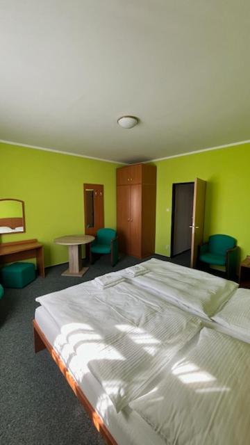 Grandhotel Nový Bor Екстериор снимка
