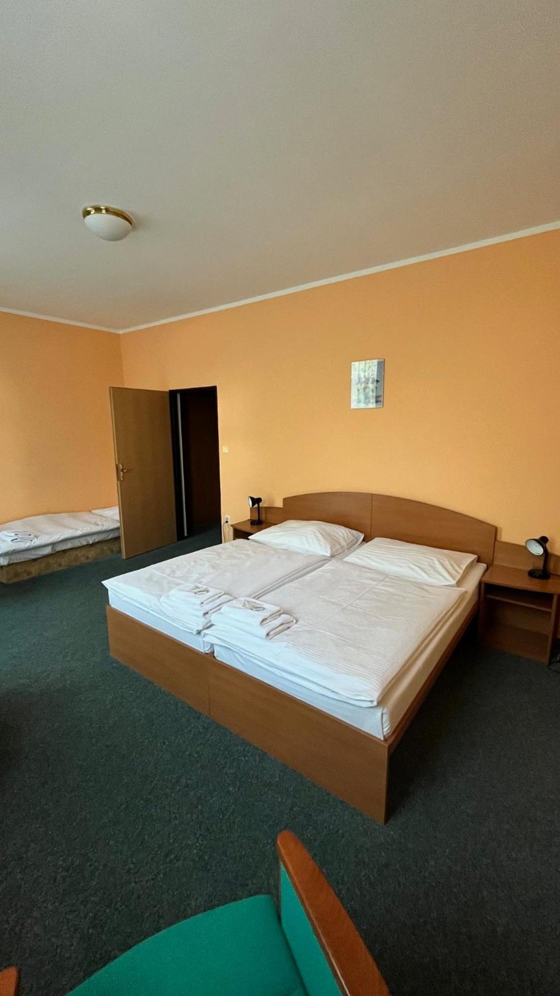 Grandhotel Nový Bor Екстериор снимка