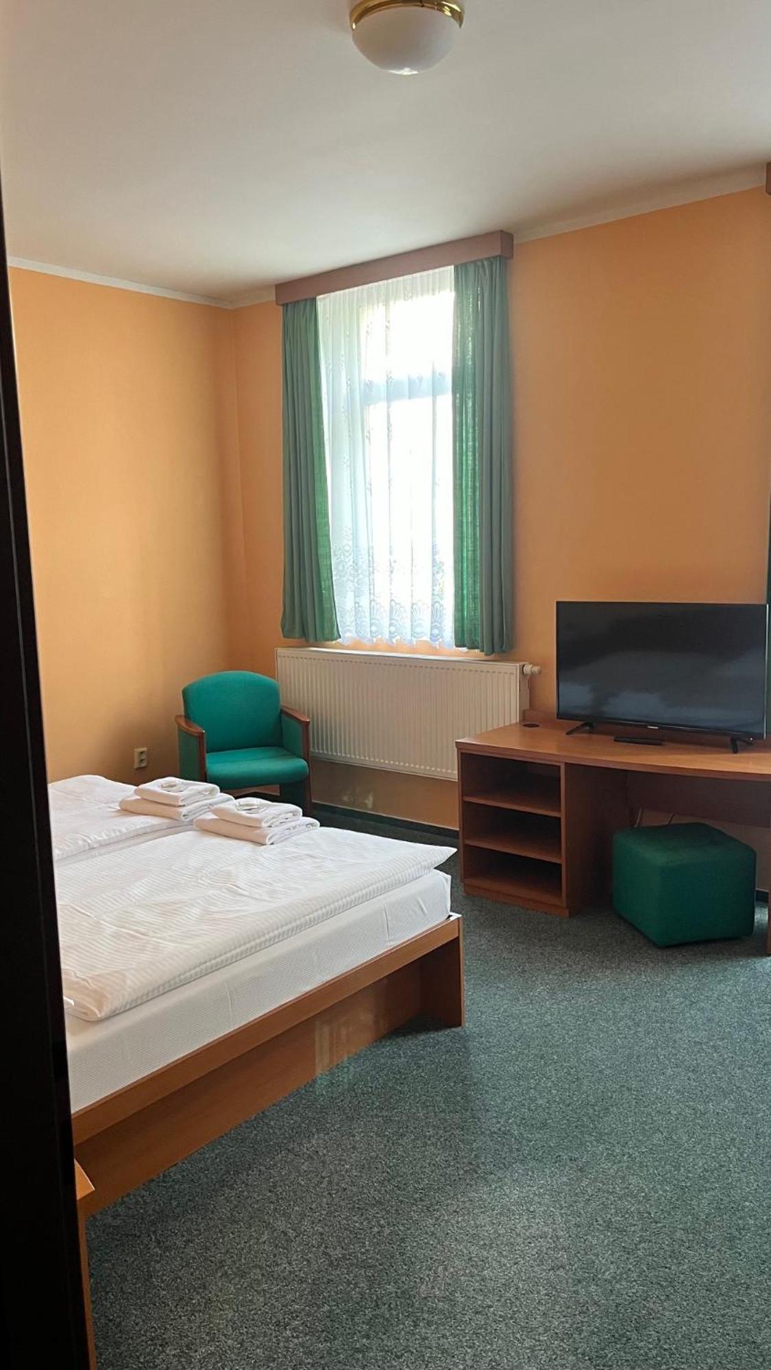 Grandhotel Nový Bor Екстериор снимка