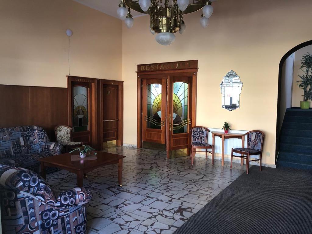 Grandhotel Nový Bor Екстериор снимка