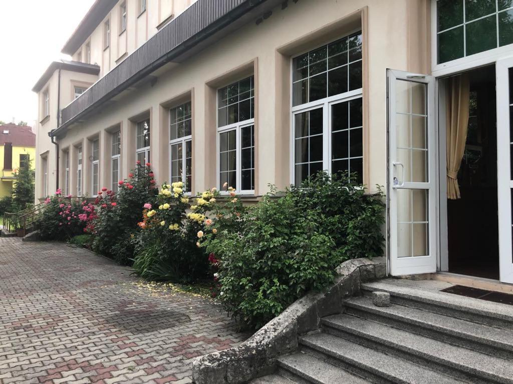 Grandhotel Nový Bor Екстериор снимка