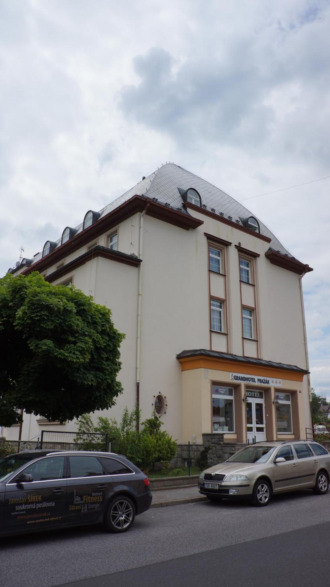 Grandhotel Nový Bor Екстериор снимка
