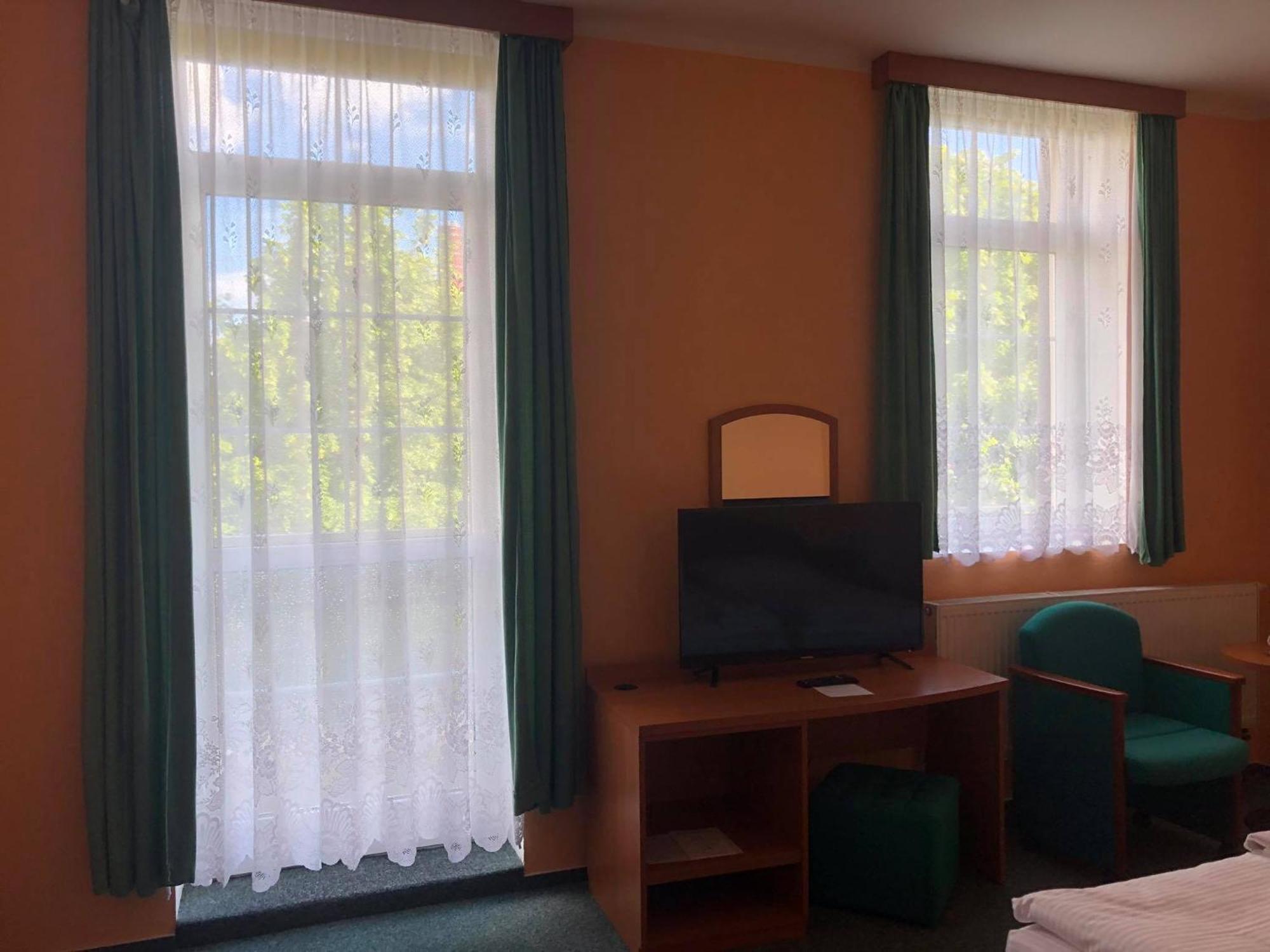 Grandhotel Nový Bor Екстериор снимка
